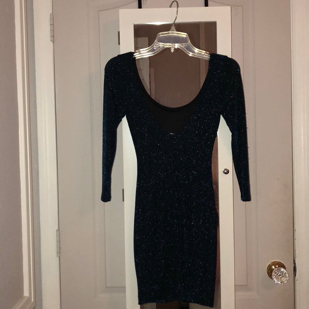 Dress - Picture 2 of 4
